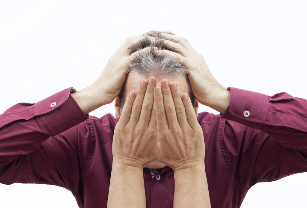 更年期による肩こりや頭痛の対処法は？