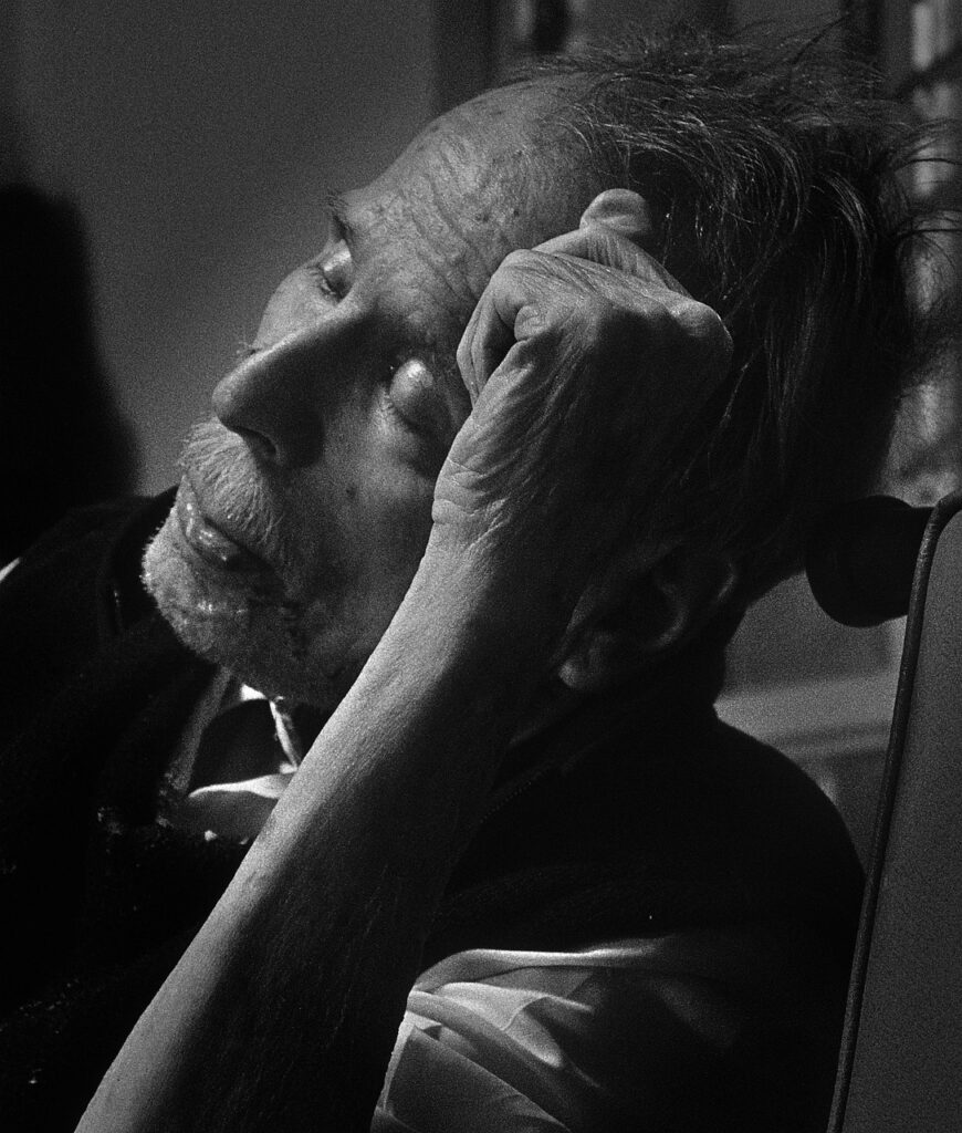 更年期の孤独感に対する効果的な対策は？